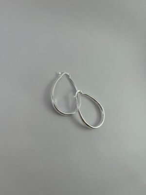 2025/10/IMG-20251009-WA0017.jpg Aros lágrimas de plata de ley